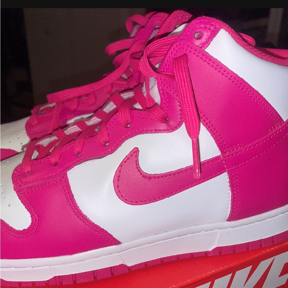 New Dunks Nike size 10 women